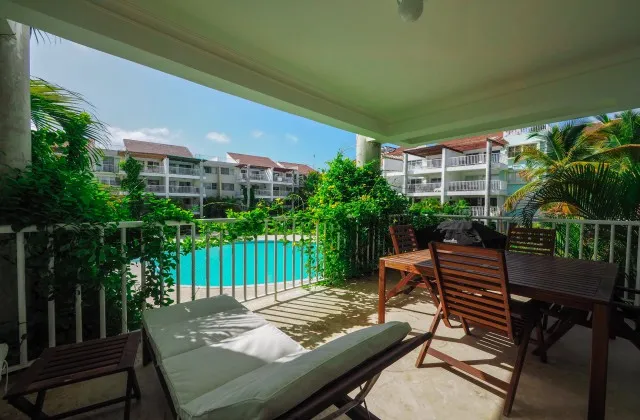 Playa Turquesa Ocean Club appartement luxe Terrasse vue piscine